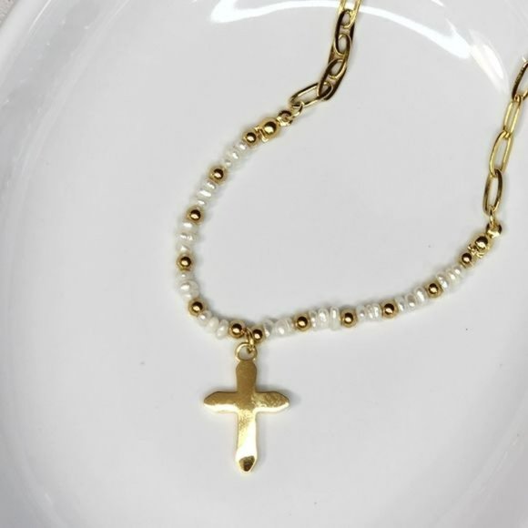 Gold Plated Stainless Steel Chain Freshwater Pearl Beads Cross‎ Pendant Necklace - Picture 6 of 14
